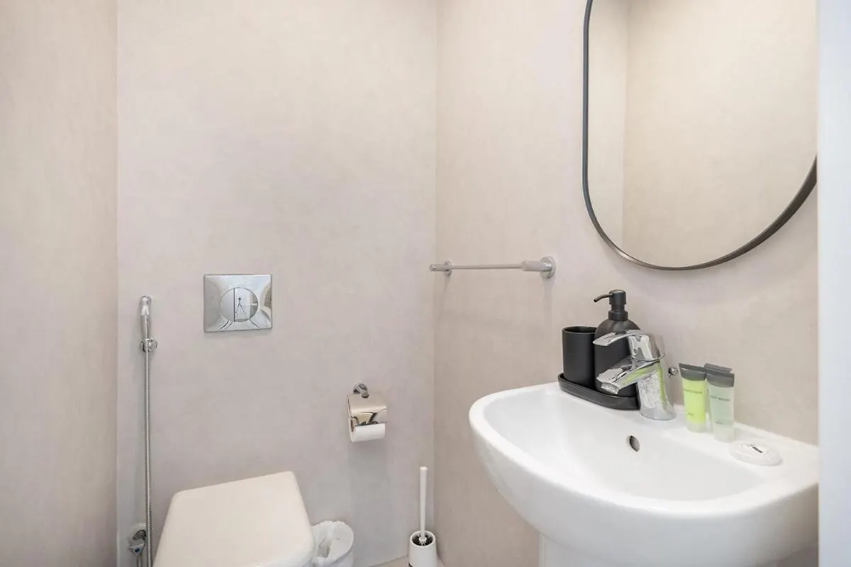 Sleeps 4 With The Palm Beach View Apartment Dubai United Arab Emirates